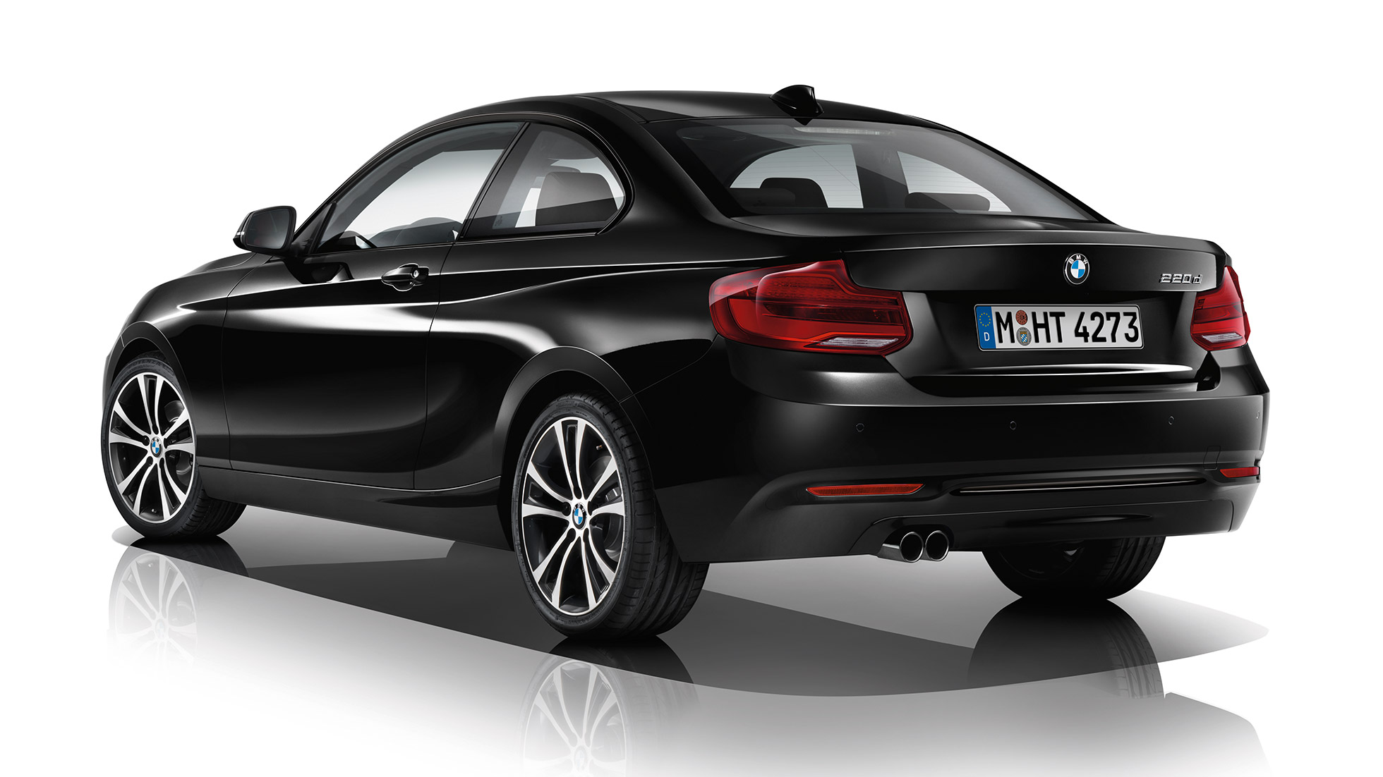 BMW 2 Series Coupé, Model Sport Line three-quarter rear shot BMW 2 Series Coupé, Model Sport Line three-quarter rear shot