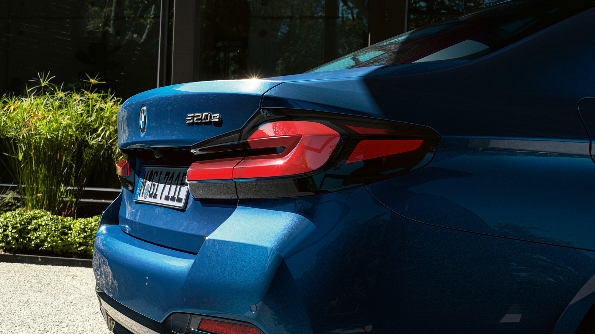 3D shaped rear lights BMW 5 Series Sedan G30 3D shaped rear lights BMW 5 Series Sedan G30 Facelift 2020 Phytonic Blue close-up rear