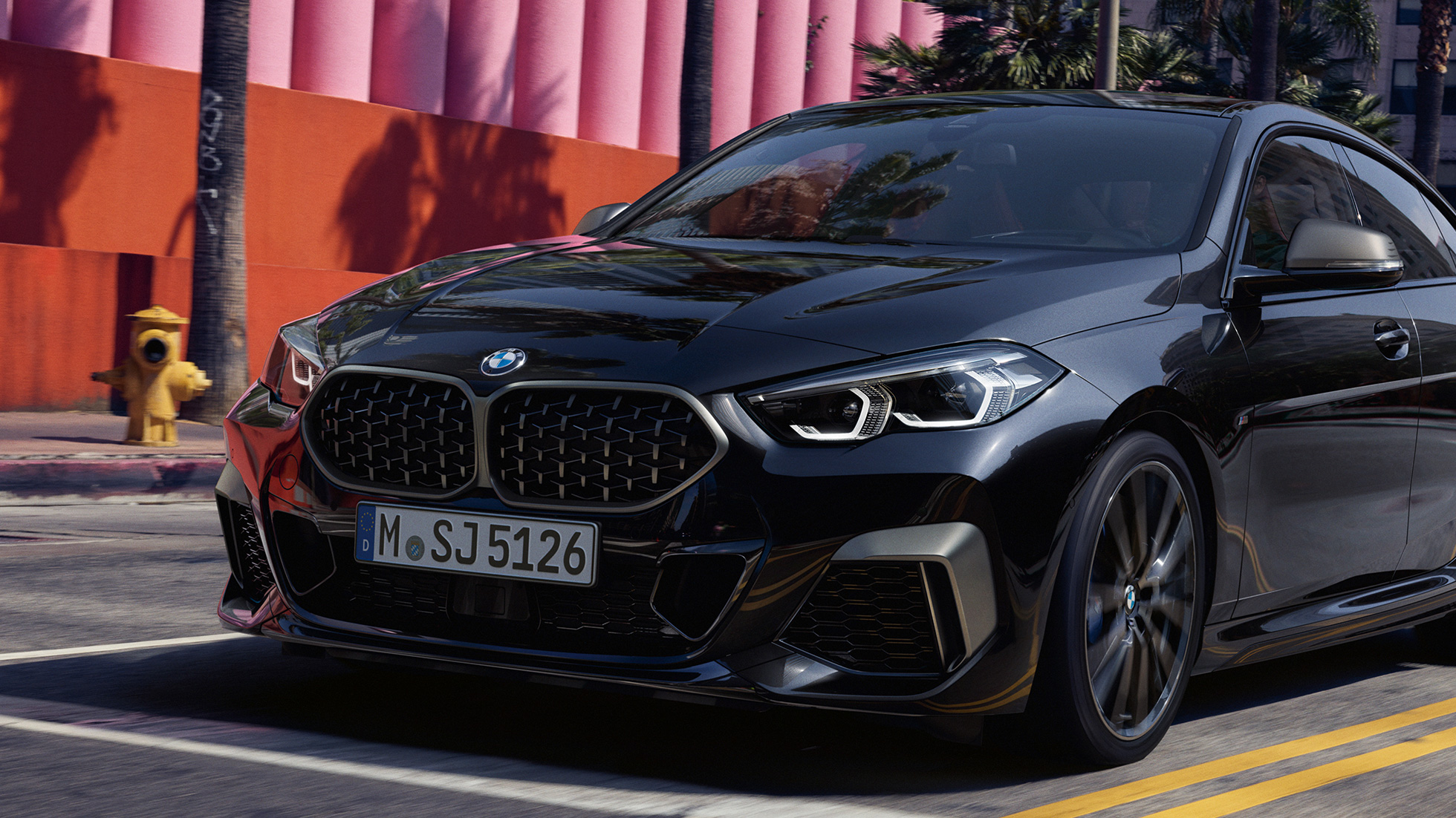 BMW M235i xDrive Gran Coupé Discover Highlights BMW.bm