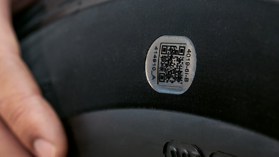 BMW Tyres, tyre with QR-Code BMW Tyres, tyre with QR-Code