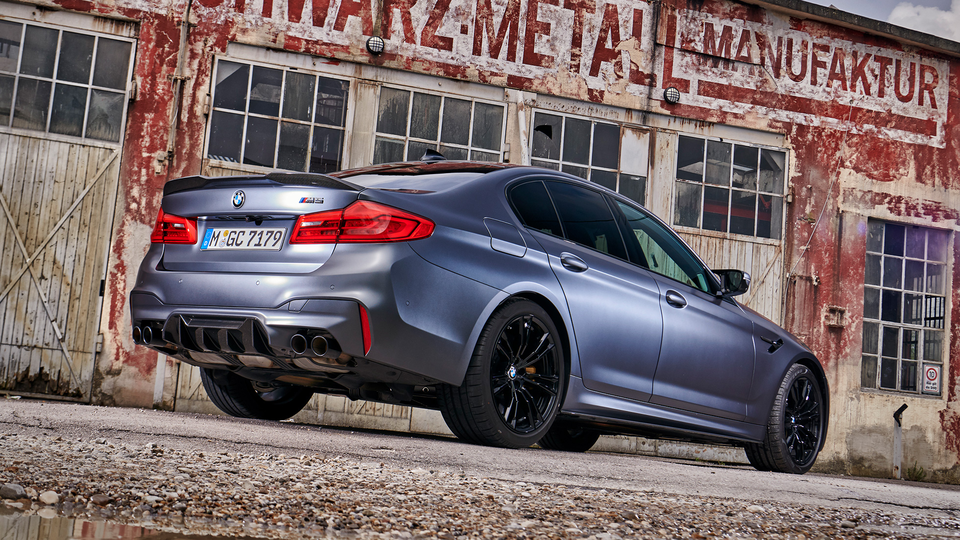 BMW M Performance rear spoiler Pro carbon fibre. BMW M Performance design rear spoiler Pro carbon fibre
