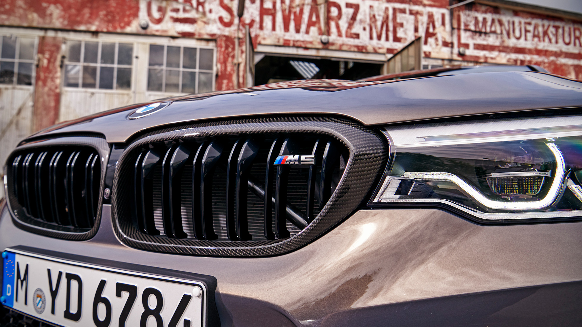 BMW M Performance kidney grille carbon fibre BMW M Performance design kidney grille carbon fibre