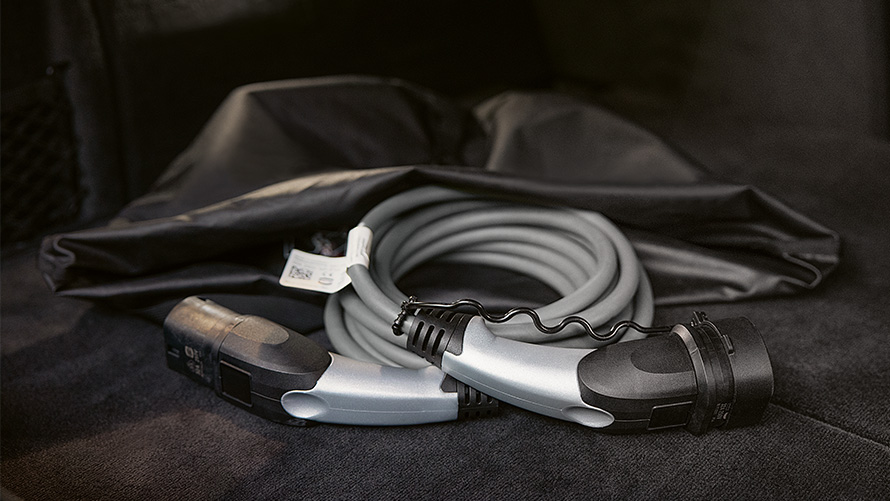 BMW charging cable 5 m for public charging stations BMW charging products BMW charging cable 5 m for public charging stations